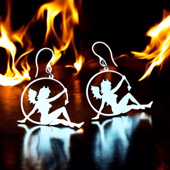 🆕 Devil Girl Laser Cut Earrings Stainless Steel - Picture 1 of 3